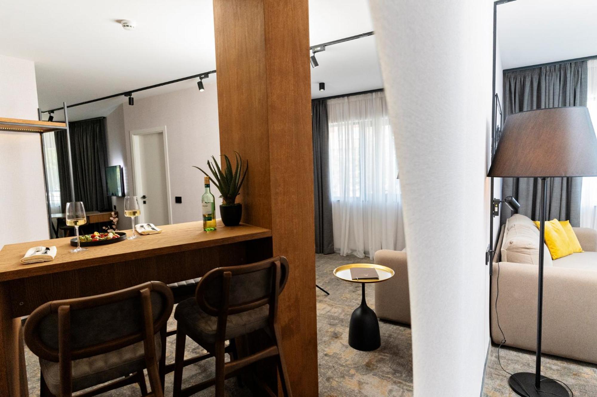 Mm Boutique Hotel Burgas Luaran gambar