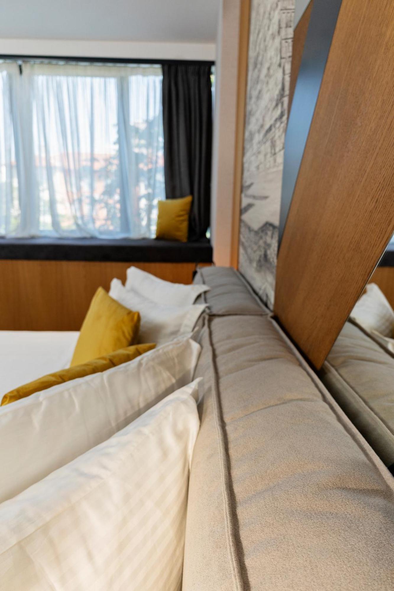 Mm Boutique Hotel Burgas Luaran gambar
